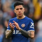 Racisme : le footballeur argentin Enzo Fernandez a présenté ses excuses à ses coéquipiers de Chelsea
          Le joueur s'était filmé avec certains de ses coéquipiers argentins en chantant des propos racistes visant des joueurs de l'équipe de France, après leur victoire en Copa América en juillet dernier.