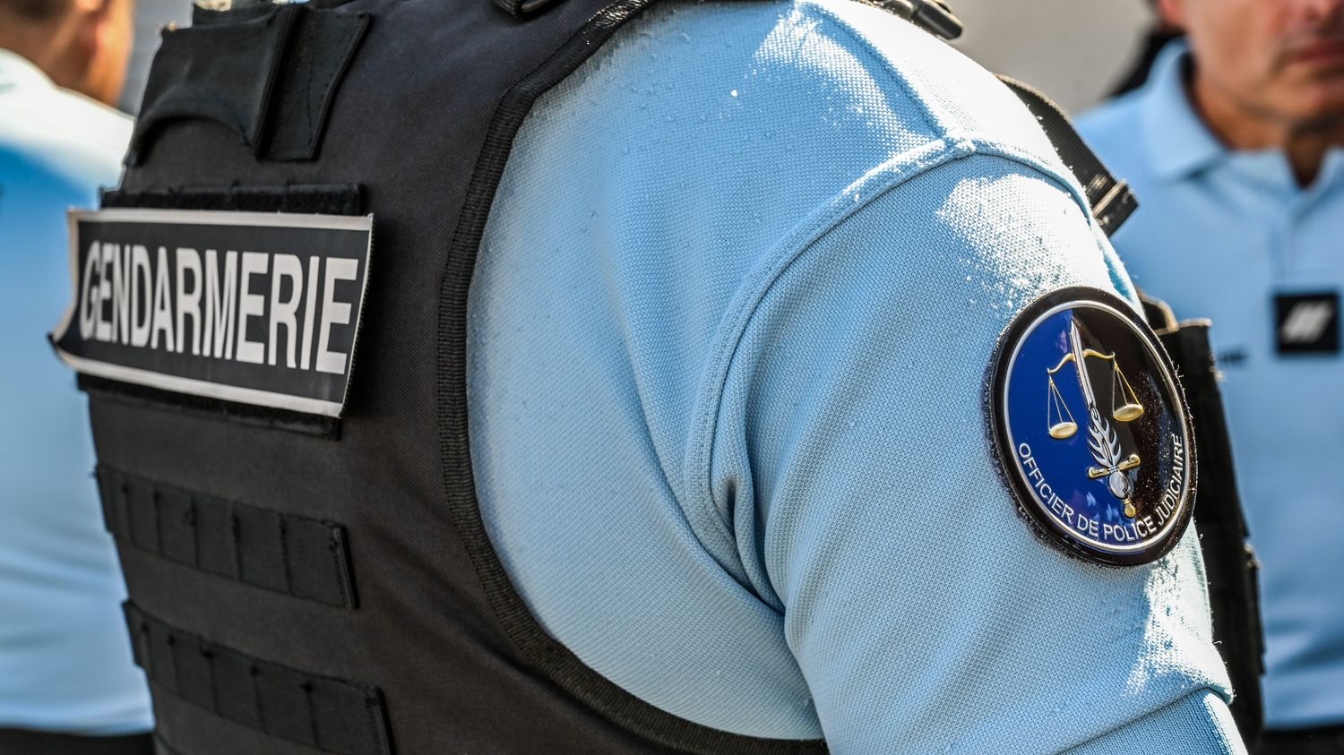 Un homme écroué en Loire-Atlantique, soupçonné d'avoir agressé sexuellement une adolescente dans sa chambre
          En trois jours, l'homme s'est introduit trois fois dans la maison où dort l'adolescente de 15 ans.