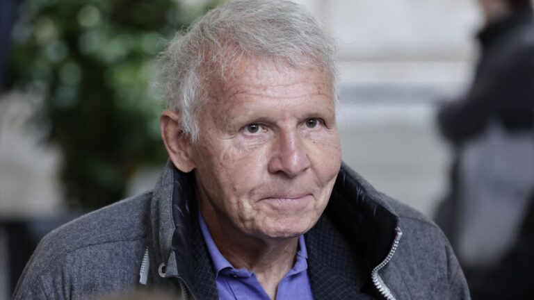 L'ex-présentateur Patrick Poivre d'Arvor visé par cinq nouvelles informations judiciaires pour viols et viols aggravés
          Ces instructions font suite au dépôt de nouvelles plaintes avec constitution de partie civile, après un classement sans suite pour prescription.